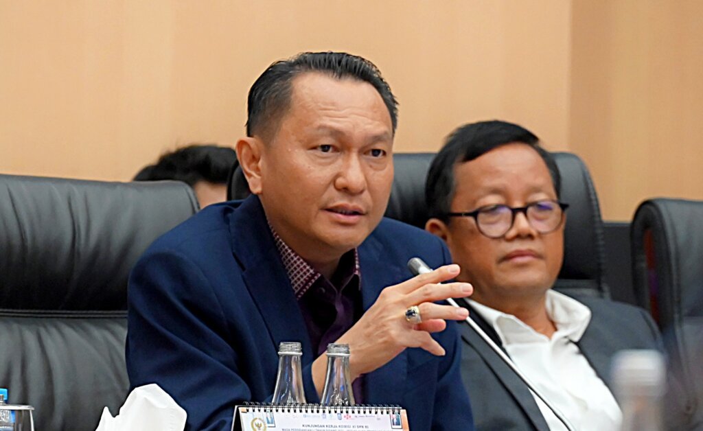 Ketua Komisi II DPR RI, Muhammad Rifqinizamy Karsayuda