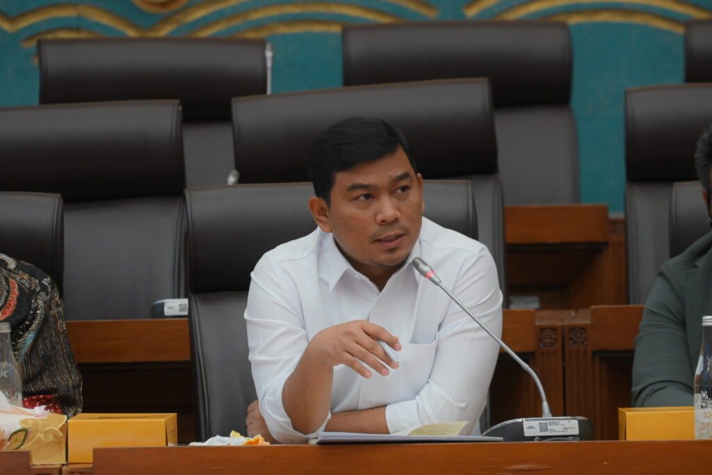 Rocky Candra Desak Pertamina Tanggung Jawab atas Kerugian Warga Terdampak Proyek di Jambi